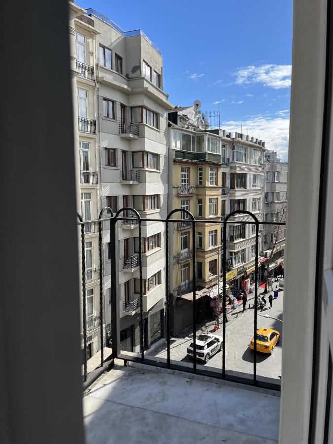 Cozy Flat With Balcony Near Taksim Square Appartement *