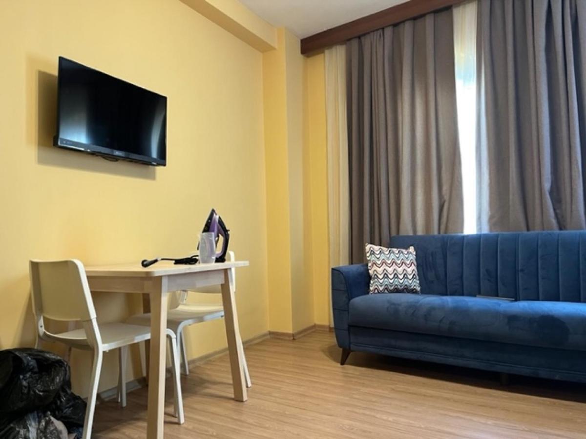 Cozy Flat With Balcony Near Taksim Square Appartement